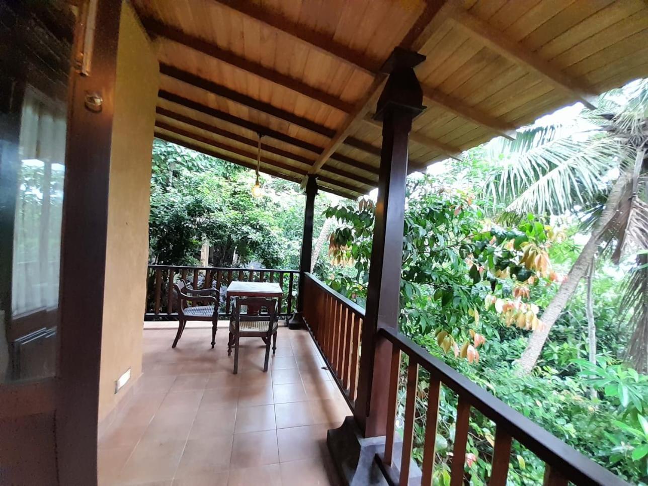 Hotel Thawthisa The Boutique Unawatuna